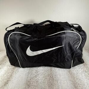 Nike Black Duffle Gym Bag Large Swoosh Logo Travel Sports Soccer Weekend Bag